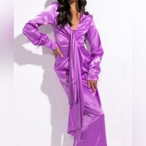 Looks on Glow Low V Neck Maxi Dress-Purple